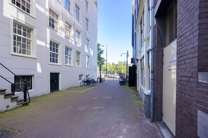 Bekijk foto 17 van Paardenstraat 32