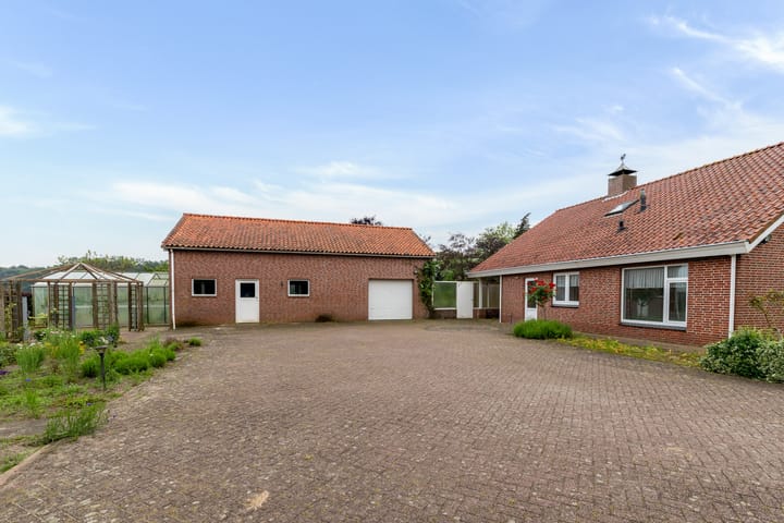 Foto 4 van de Brand 34