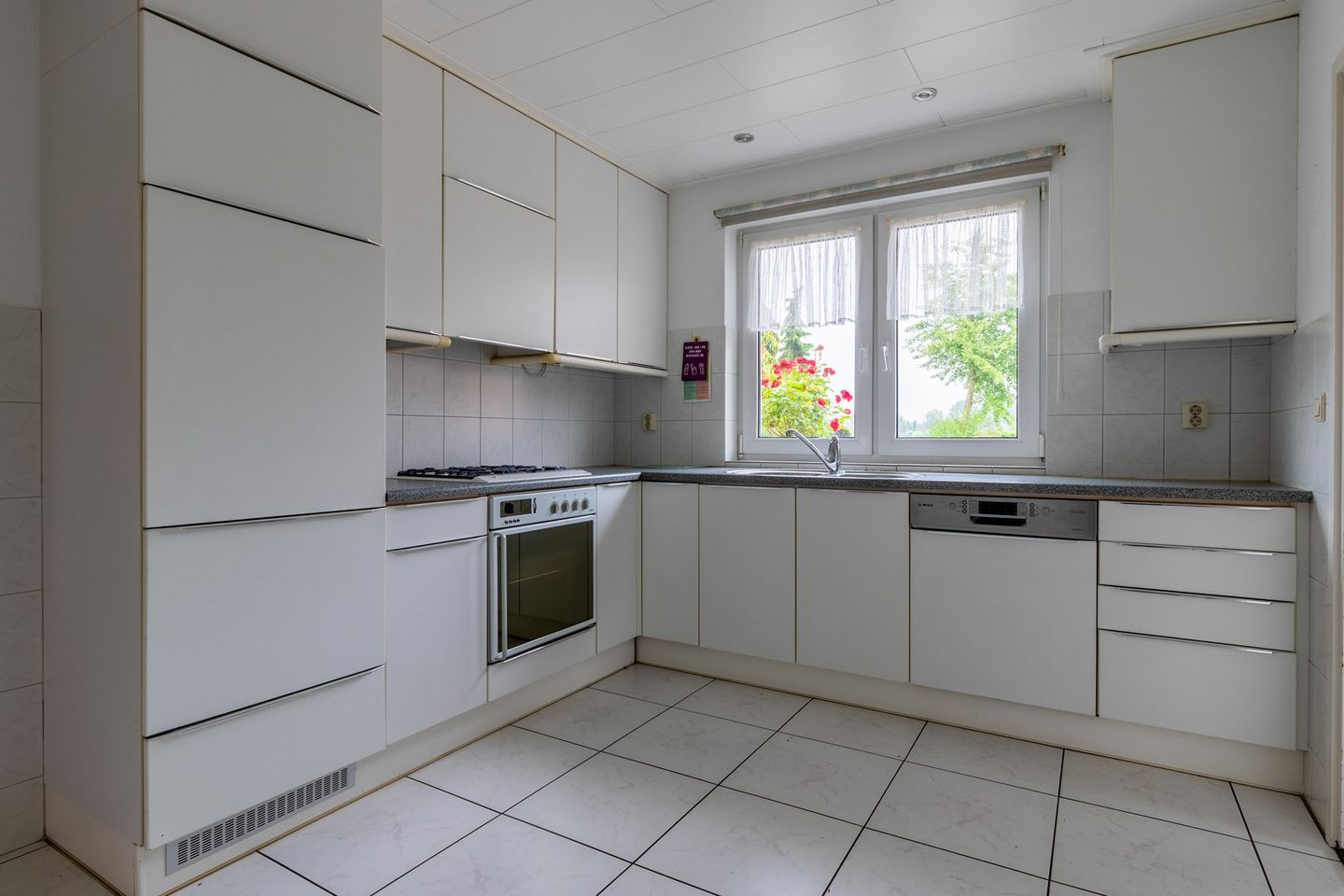 Foto 14 van de Brand 34