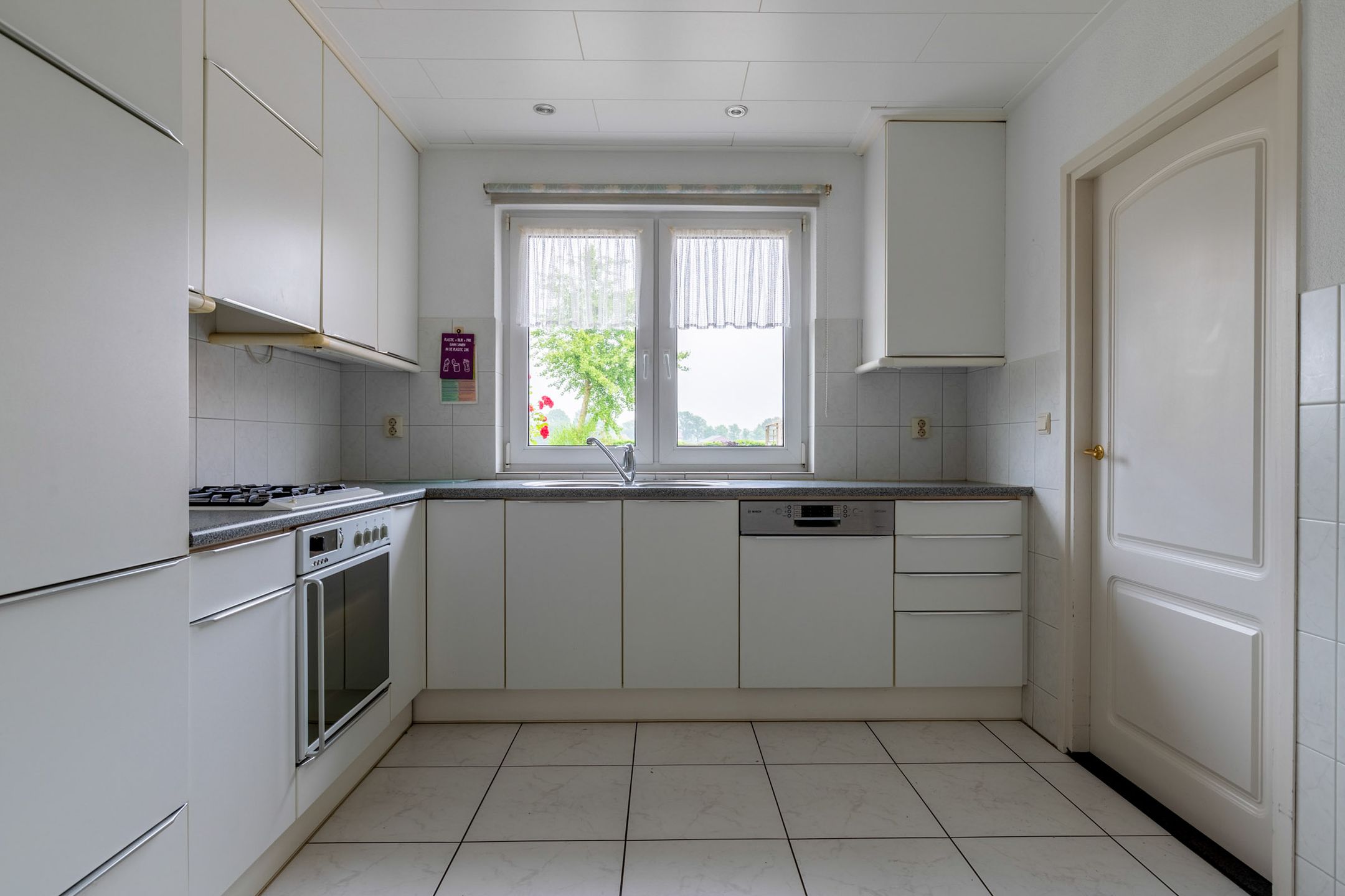 Foto 15 van de Brand 34