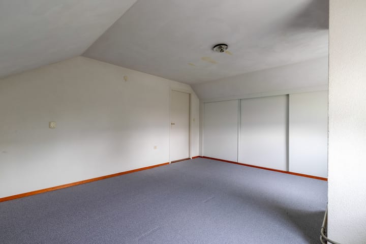 Foto 27 van de Brand 34