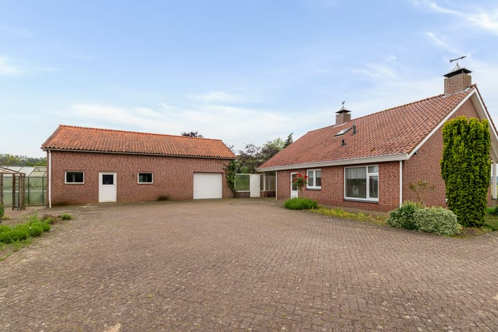 Foto 39 van de Brand 34