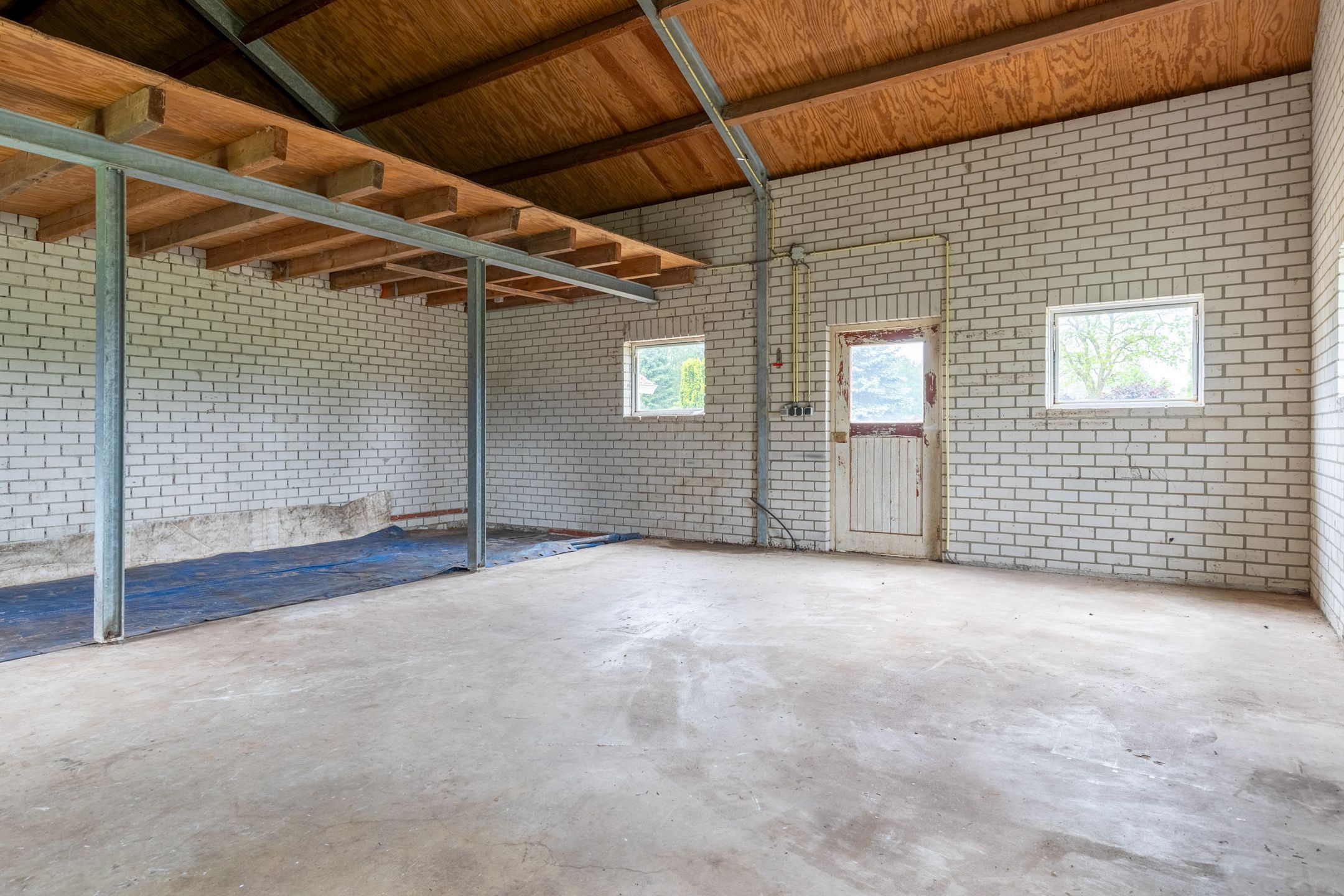 Foto 42 van de Brand 34