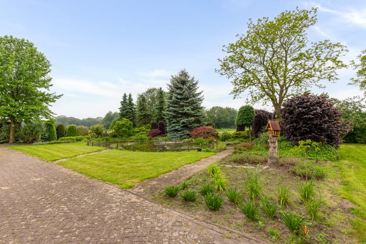 Foto 46 van de Brand 34