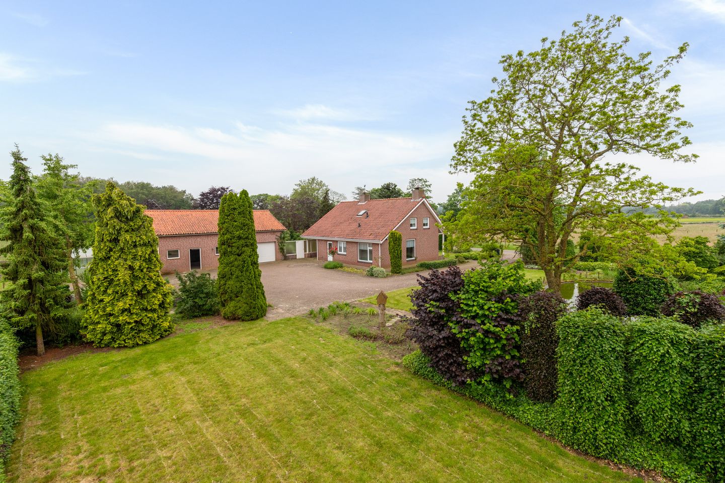 Foto 49 van de Brand 34