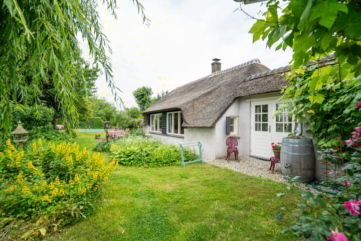 Bekijk foto 2 van Esterweg 13