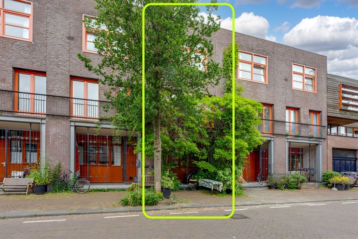 Bekijk foto 1 van J.F. van Hengelstraat 44