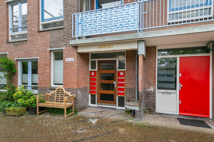 View photo 3 of Ambonstraat 58