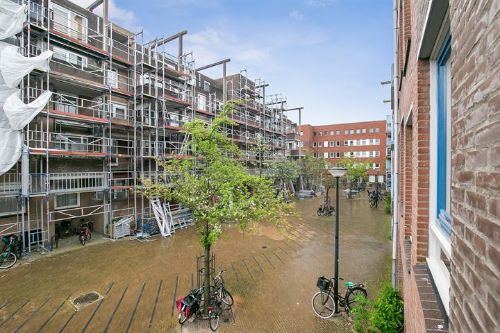 View photo 26 of Ambonstraat 58