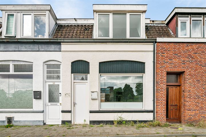 Bekijk foto 2 van Ambtstraat 141