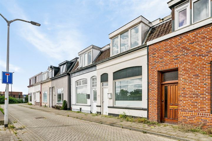 Bekijk foto 3 van Ambtstraat 141