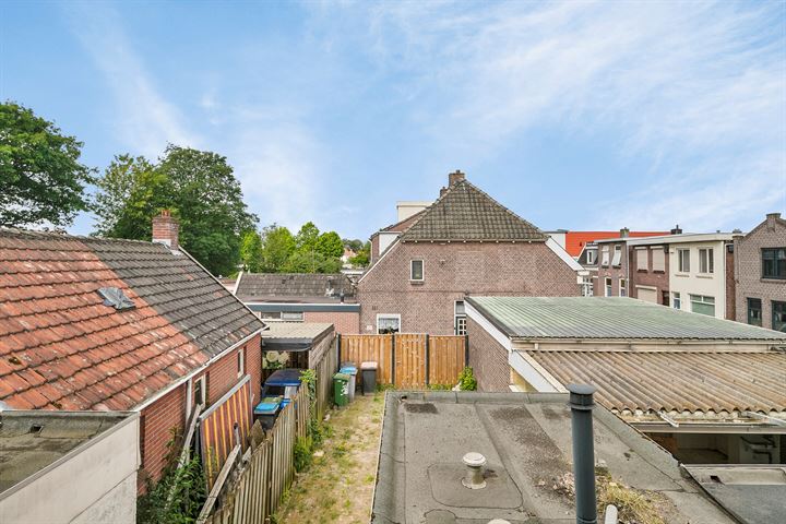 View photo 21 of Ambtstraat 141