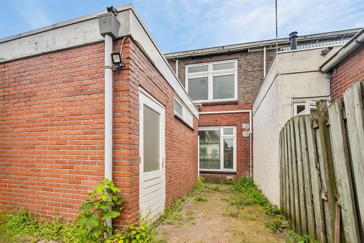 View photo 22 of Ambtstraat 141