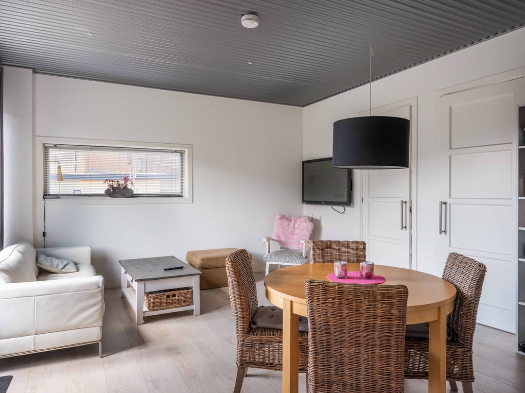 Foto 7 van Van Hasseltweg 10