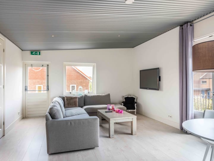 Foto 43 van Van Hasseltweg 10