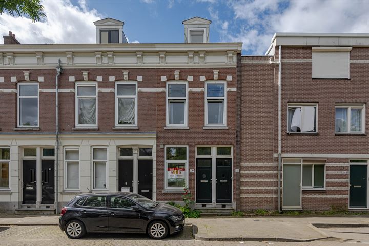 View photo 1 of Woelwijkstraat 54-A