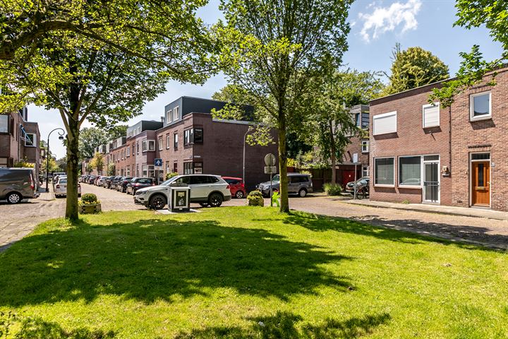 Bekijk foto 37 van Curiestraat 5