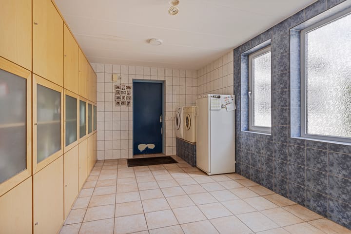 Photo 11 of Zudden 4-A