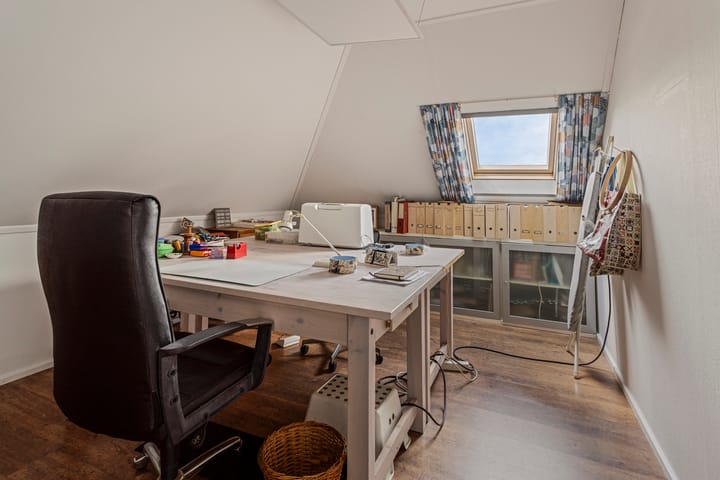 Photo 18 of Zudden 4-A