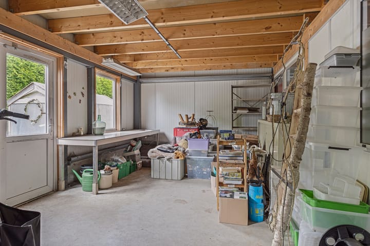 Photo 21 of Zudden 4-A