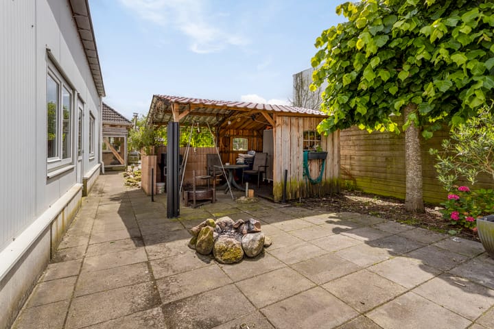 Photo 26 of Zudden 4-A