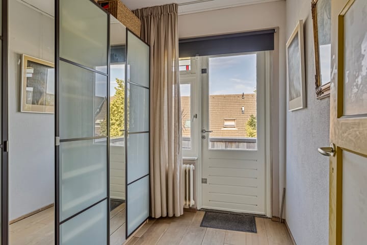 Foto 21 van Parallelweg 22