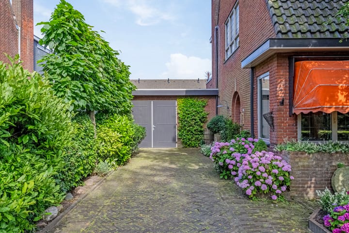 Foto 35 van Parallelweg 22