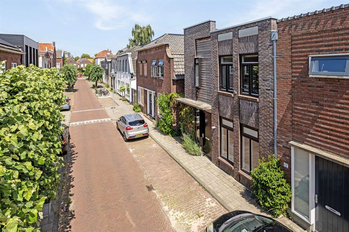 Bekijk foto 6 van Pyrmontstraat 15