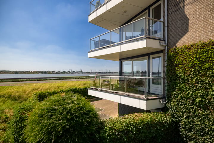 Foto 2 van De Buurt 76