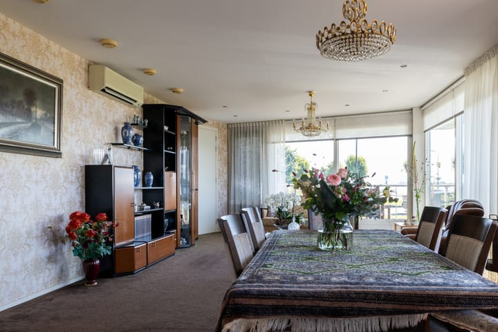 Foto 10 van De Buurt 76