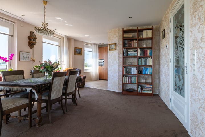 Foto 18 van De Buurt 76