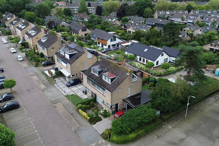 Bekijk foto 39 van Den Tollstraat 66