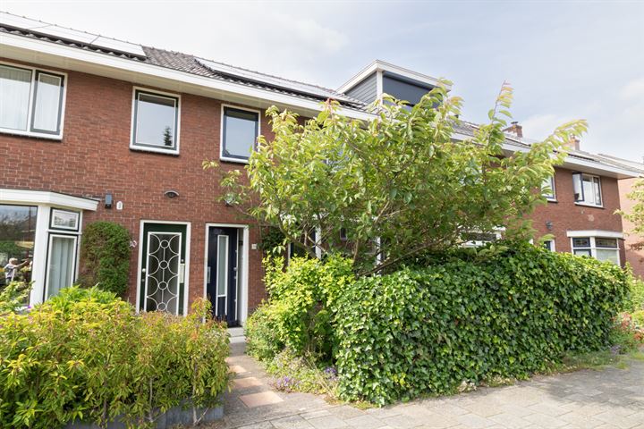 Bekijk foto 3 van Emmastraat 28