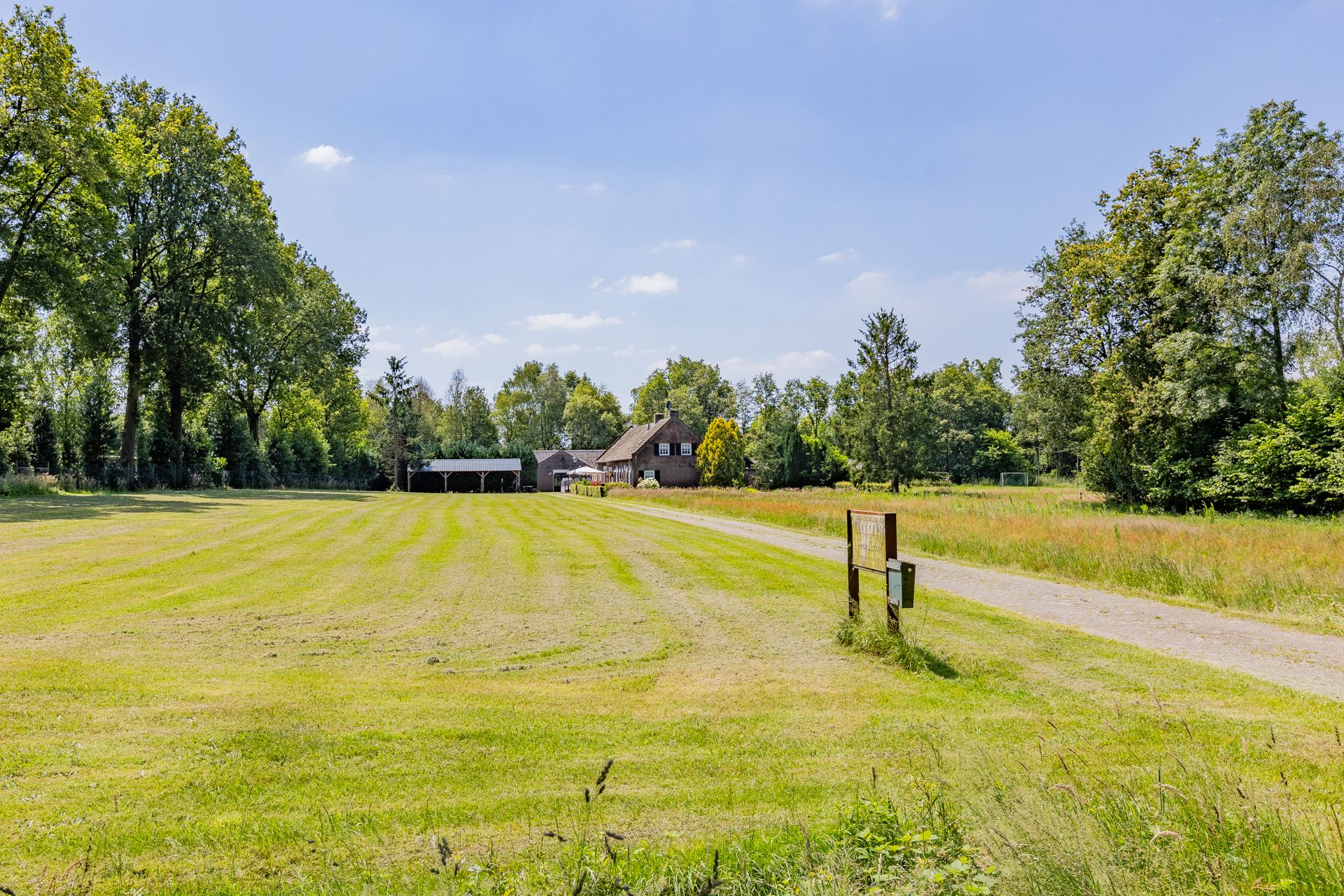 Foto 21 van Vresselseweg 6