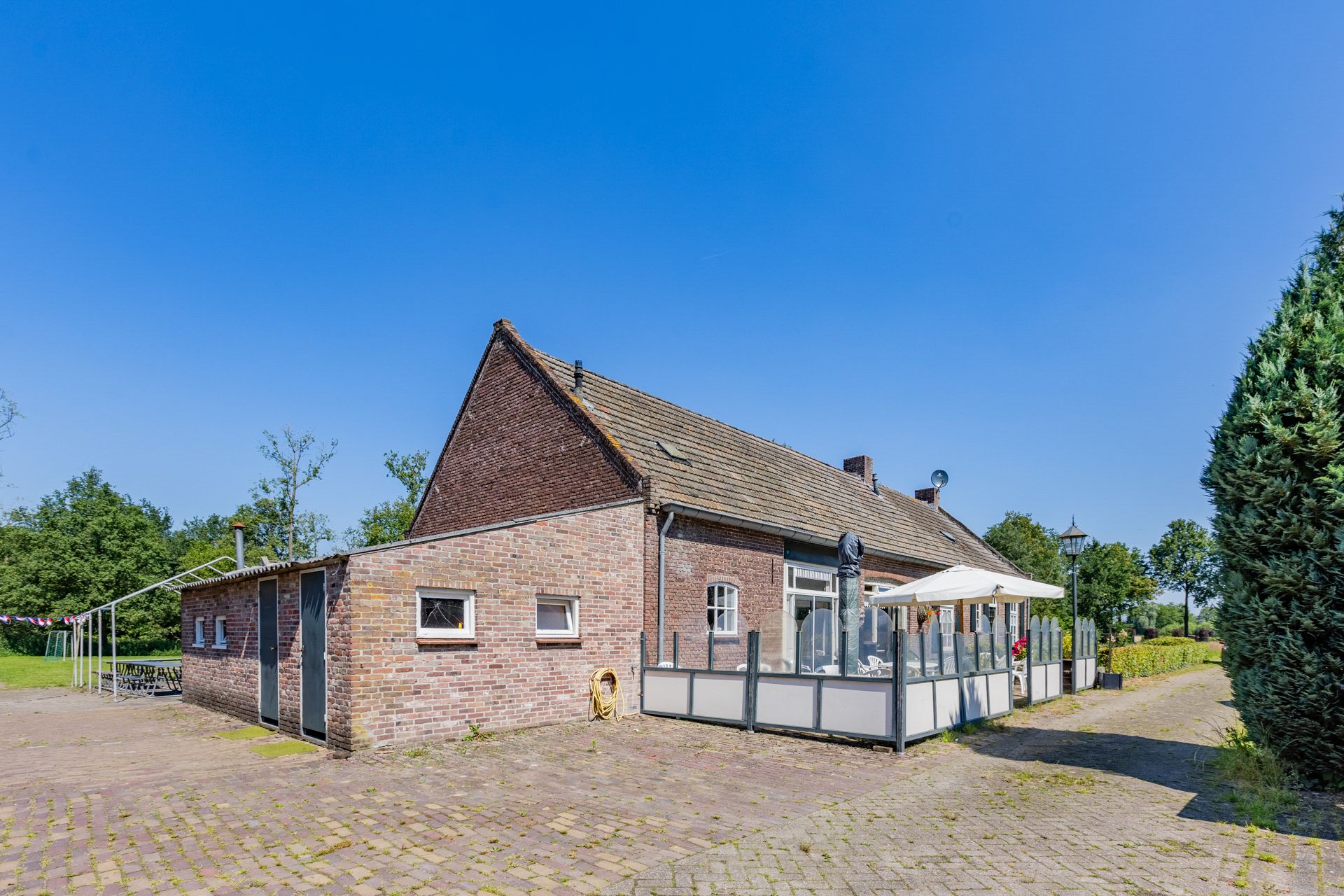 Foto 36 van Vresselseweg 6