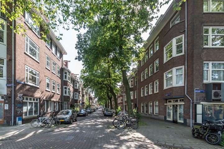 View photo 42 of Bennebroekstraat 31-H