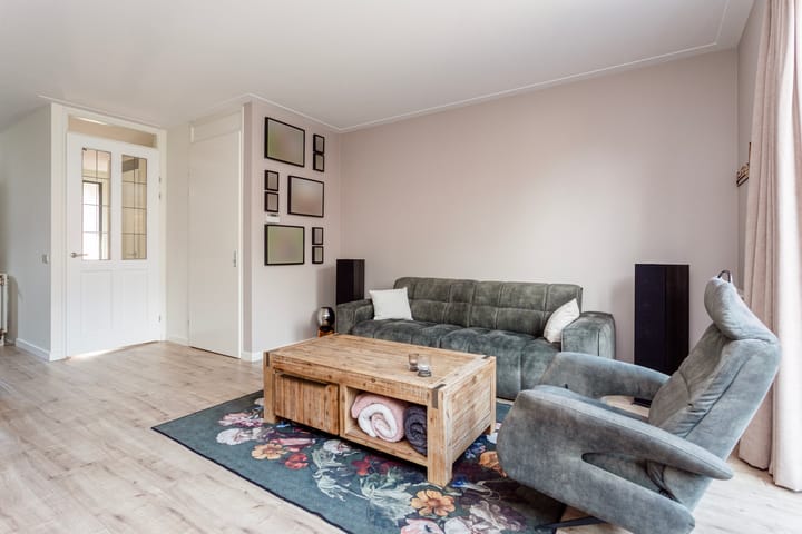 Photo 7 of Van Ravesteijnstraat 32