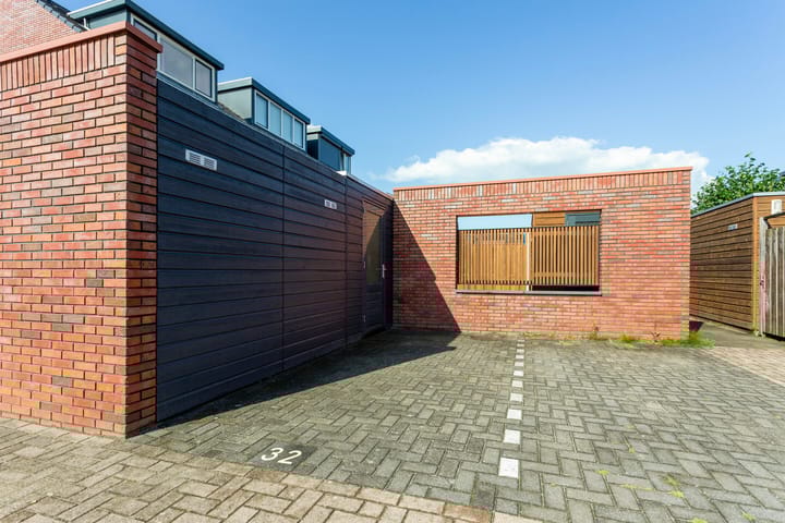 Photo 37 of Van Ravesteijnstraat 32