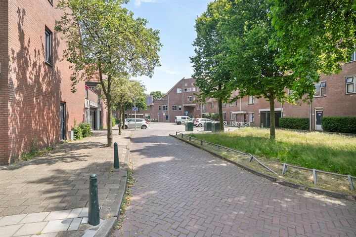 Bekijk foto 4 van Jules Massenetstraat 268