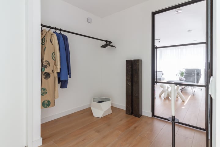 Photo 8 of Clarastraat 1-K