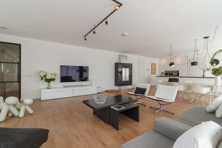 Photo 12 of Clarastraat 1-K