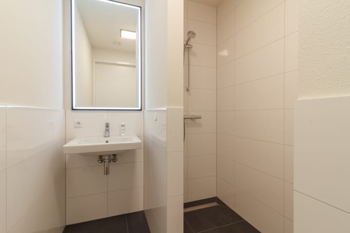 Photo 41 of Clarastraat 1-K