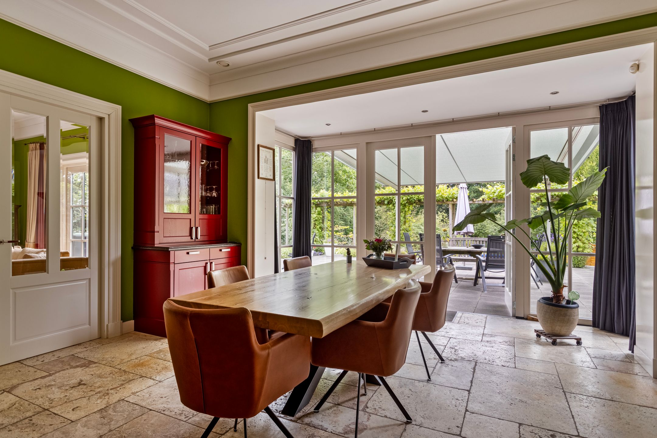 Foto 15 van Parallelweg 21