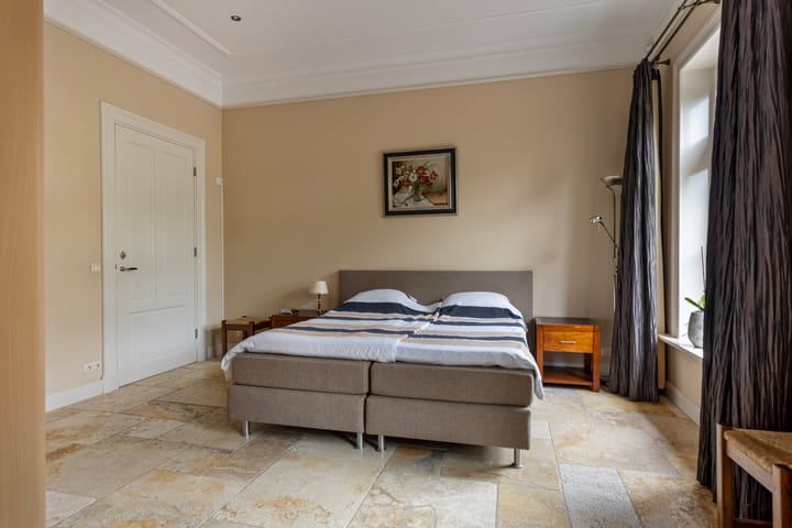 Foto 16 van Parallelweg 21