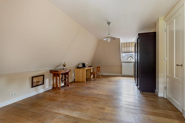 Foto 31 van Parallelweg 21