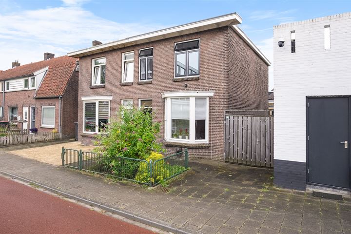 View photo 2 of Violierstraat 234