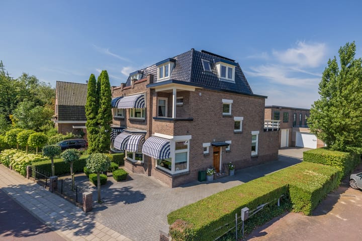 Photo 7 of Haarlemmerstraat 11