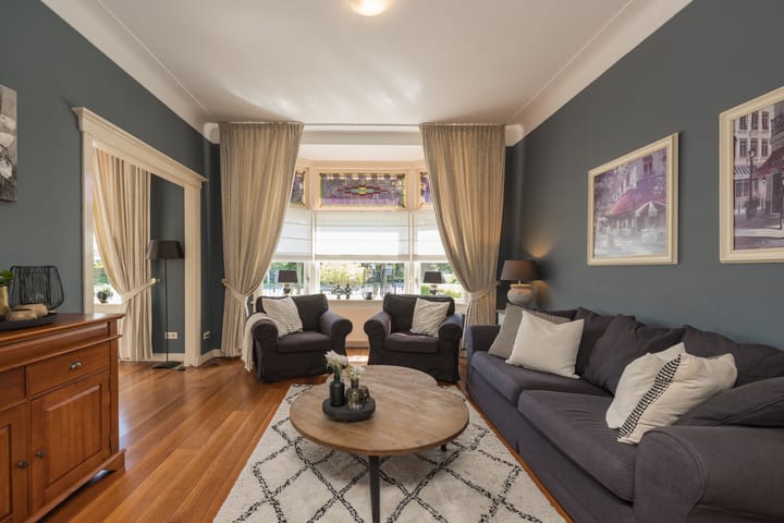 Photo 10 of Haarlemmerstraat 11