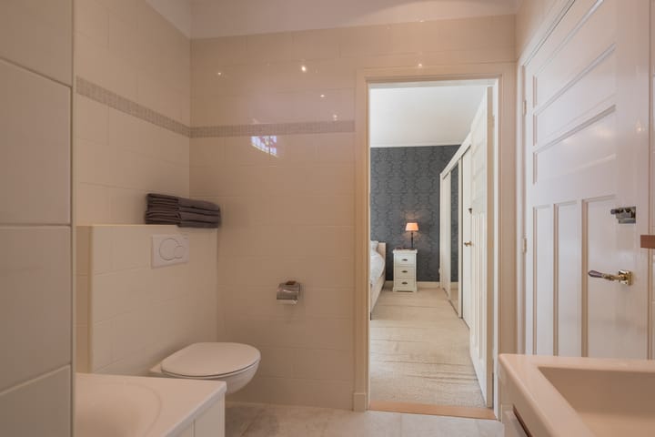 Photo 31 of Haarlemmerstraat 11