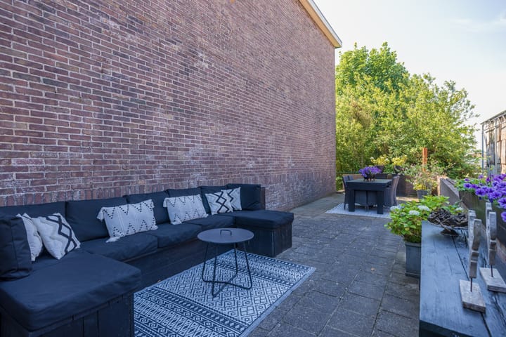 Photo 35 of Haarlemmerstraat 11